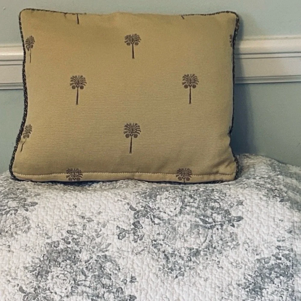 Vintage Ethan Allen Palm Trees Coconuts Embroidered Decorative Throw Pillow